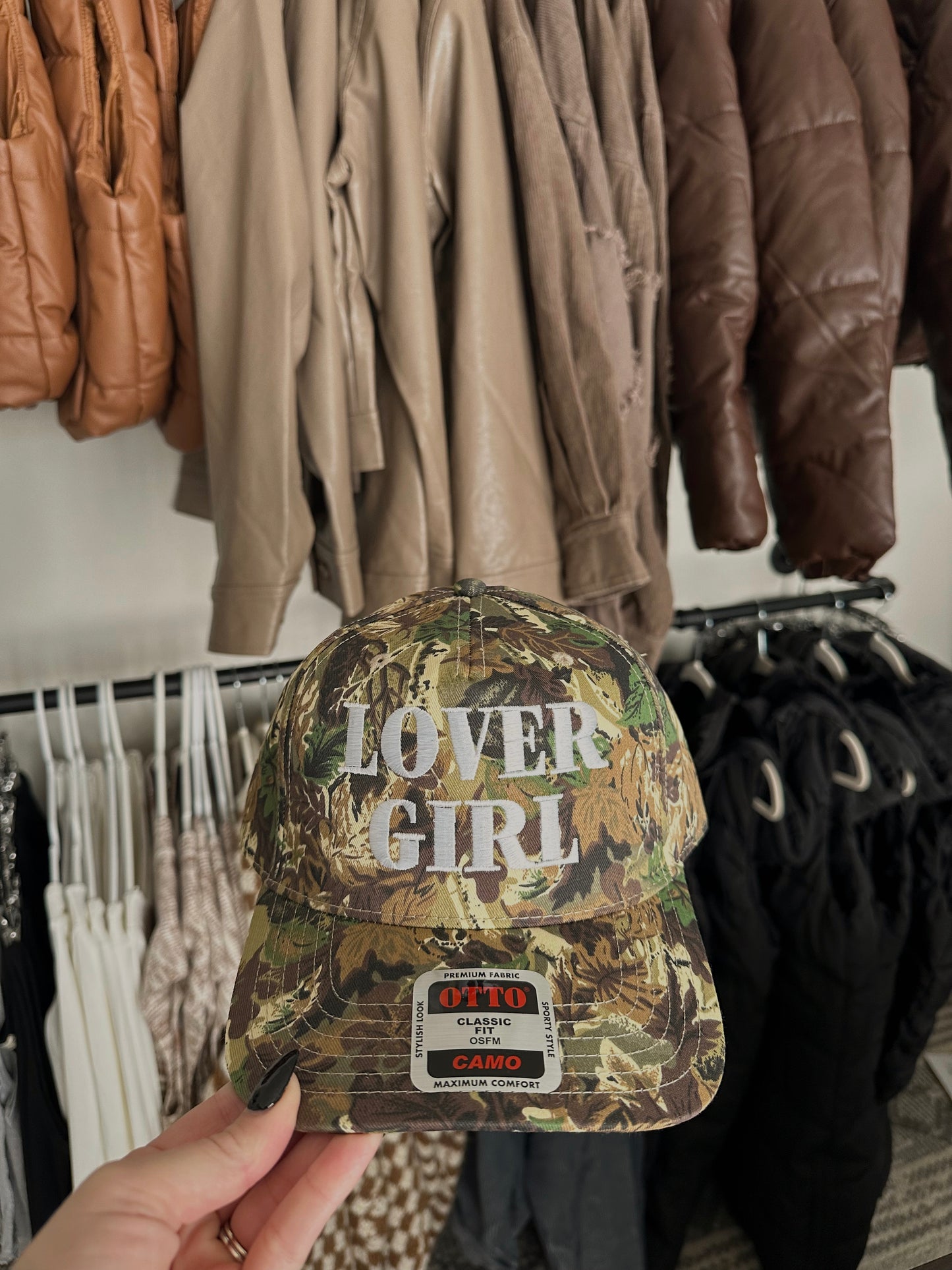 LOVER GIRL TRUCKER HAT / CAMO